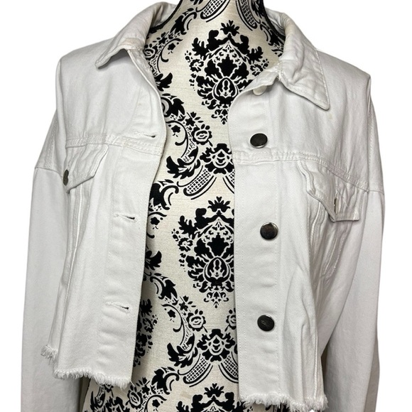 Windsor Feelin' Fresh Cropped Denim Jacket - Picture 5 of 5